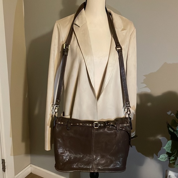 CAVALCANTI ITALY LEATHER BROWN CROSSBODY PURSE. - Picture 6 of 9